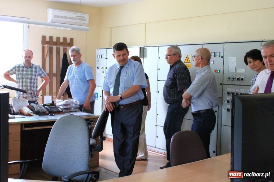 Zdjęcie w galerii na portalu naszraciborz.pl: Starosta będzie pił wodę z kranu wiadomości z regionu