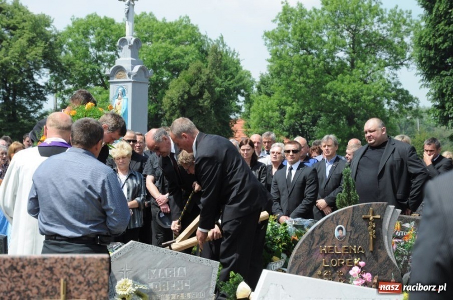 Zdjęcie w galerii na portalu naszraciborz.pl: Dziś pożegnano śp. Piotra Starzyńskiego wiadomości z regionu