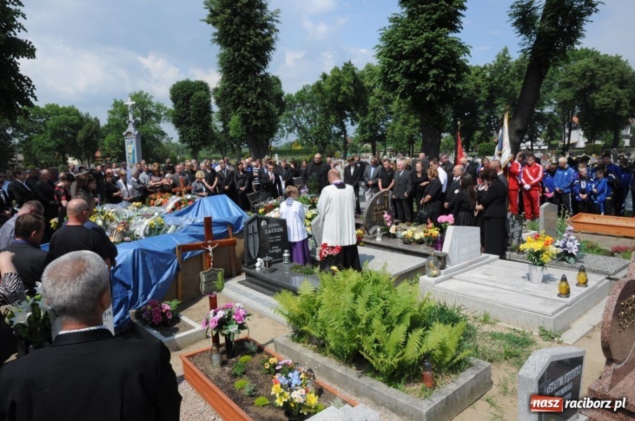 Zdjęcie w galerii na portalu naszraciborz.pl: Dziś pożegnano śp. Piotra Starzyńskiego wiadomości z regionu