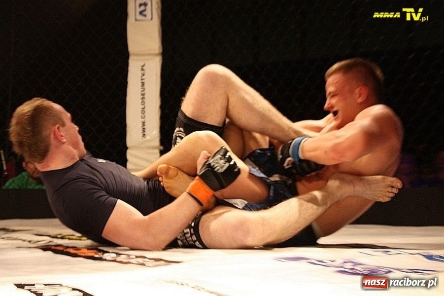 Zdjęcie w galerii na portalu naszraciborz.pl: Wideo: raciborski zawodnik w MMA wiadomości z regionu