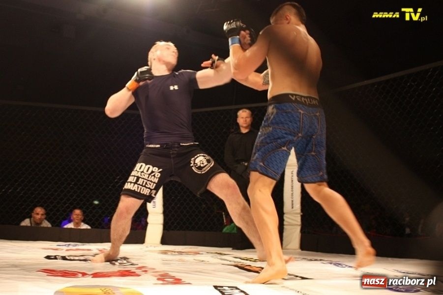 Zdjęcie w galerii na portalu naszraciborz.pl: Wideo: raciborski zawodnik w MMA wiadomości z regionu