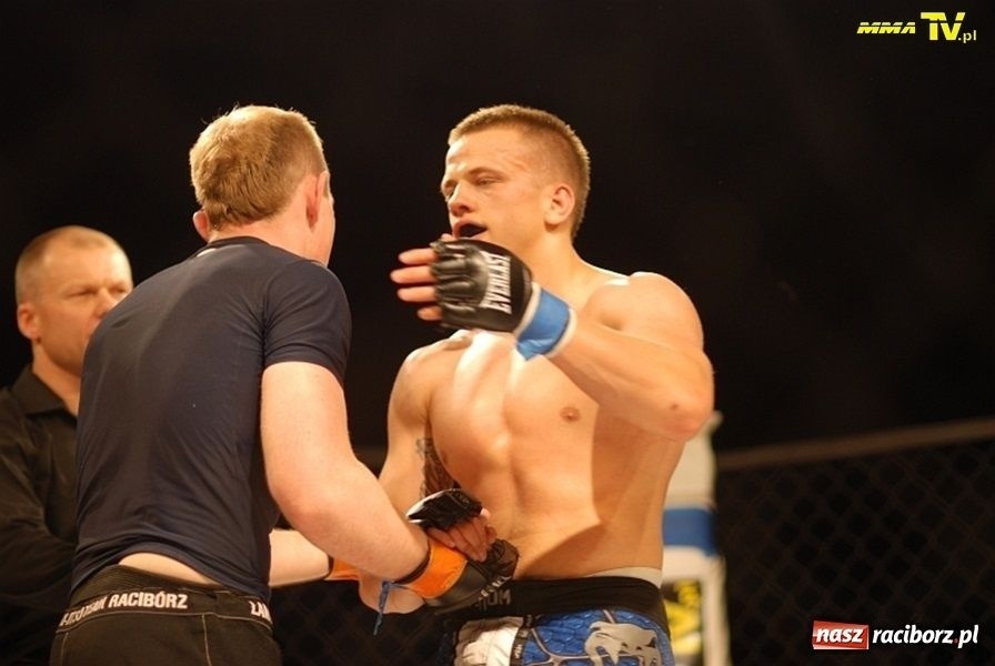 Zdjęcie w galerii na portalu naszraciborz.pl: Wideo: raciborski zawodnik w MMA wiadomości z regionu