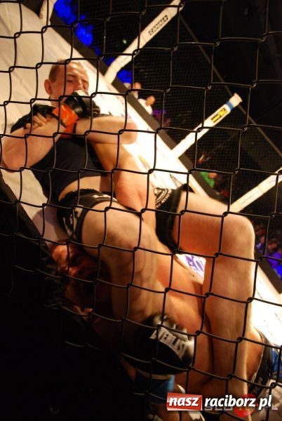 Zdjęcie w galerii na portalu naszraciborz.pl: Wideo: raciborski zawodnik w MMA wiadomości z regionu