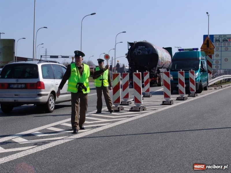 Zdjęcie w galerii na portalu naszraciborz.pl: ŚOSG: Granica z Republiką Czeską - zasady przekraczania wiadomości z regionu