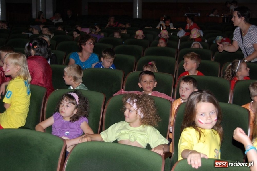 Zdjęcie w galerii na portalu naszraciborz.pl: Koko Koko Euro spoko w RCK wiadomości z regionu