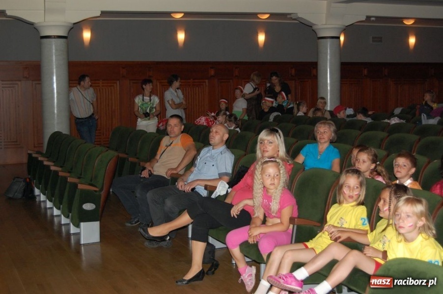 Zdjęcie w galerii na portalu naszraciborz.pl: Koko Koko Euro spoko w RCK wiadomości z regionu