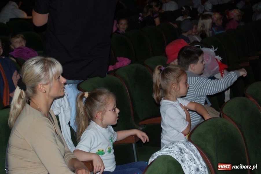 Zdjęcie w galerii na portalu naszraciborz.pl: Koko Koko Euro spoko w RCK wiadomości z regionu