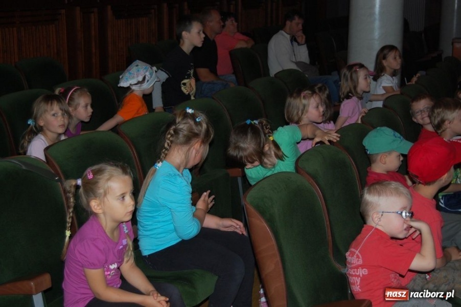 Zdjęcie w galerii na portalu naszraciborz.pl: Koko Koko Euro spoko w RCK wiadomości z regionu