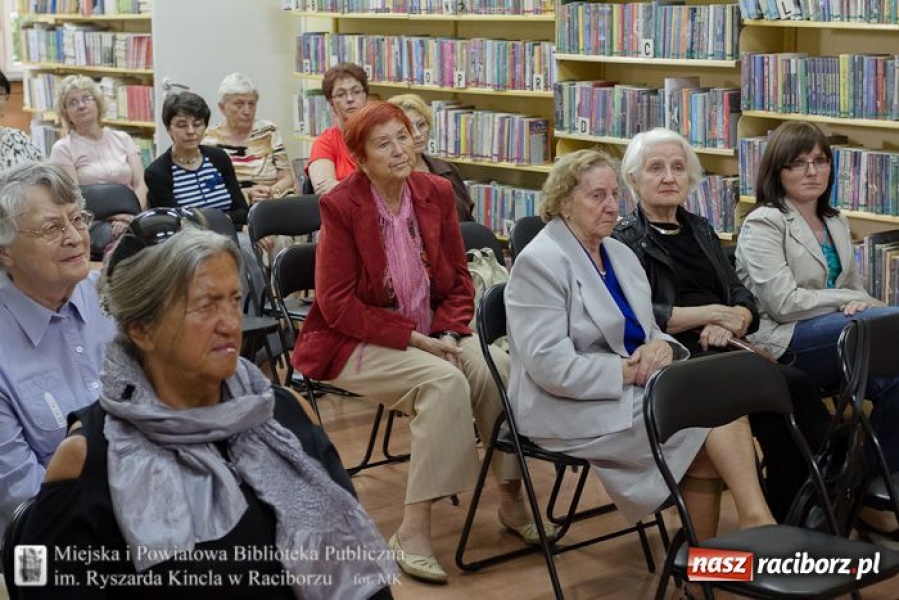 Zdjęcie w galerii na portalu naszraciborz.pl: Książka jest jak ogród... wiadomości z regionu