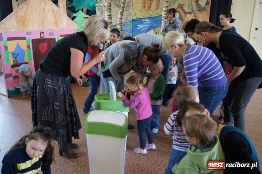 Zdjęcie w galerii na portalu naszraciborz.pl: Eko-lekcja dla maluchów wiadomości z regionu