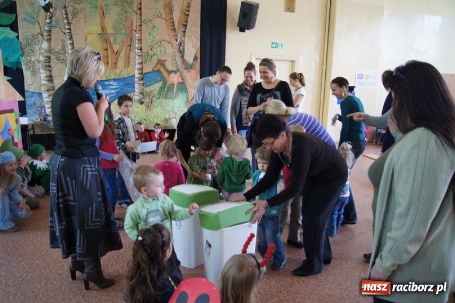 Zdjęcie w galerii na portalu naszraciborz.pl: Eko-lekcja dla maluchów wiadomości z regionu
