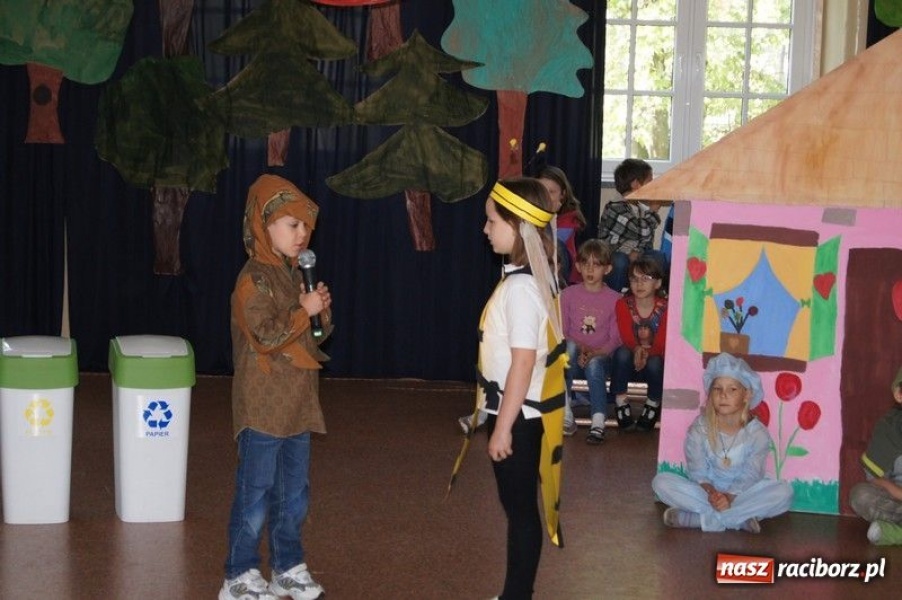 Zdjęcie w galerii na portalu naszraciborz.pl: Eko-lekcja dla maluchów wiadomości z regionu