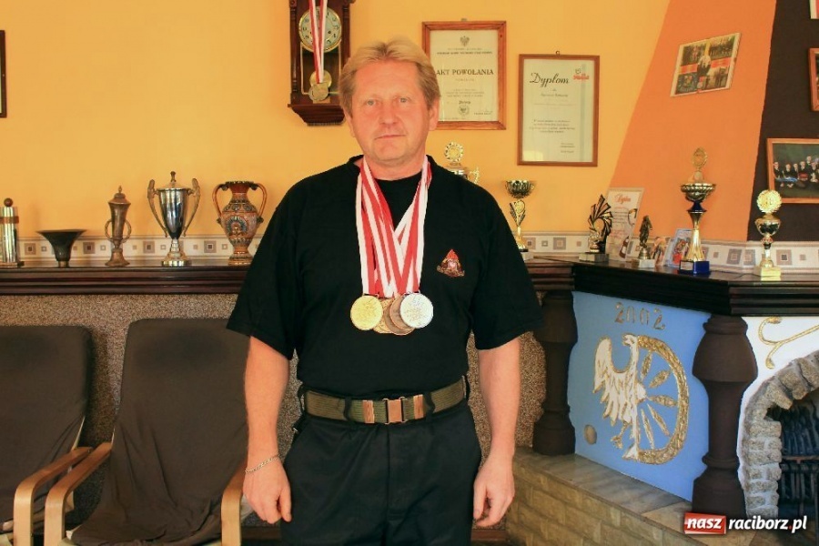 Zdjęcie w galerii na portalu naszraciborz.pl: Kolejne sukcesy pływackie Adolfa Piechuli wiadomości z regionu