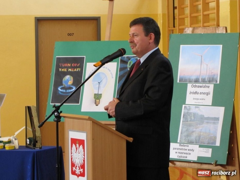 Zdjęcie w galerii na portalu naszraciborz.pl: Ukraińcy na eko-konferencji w II LO wiadomości z regionu