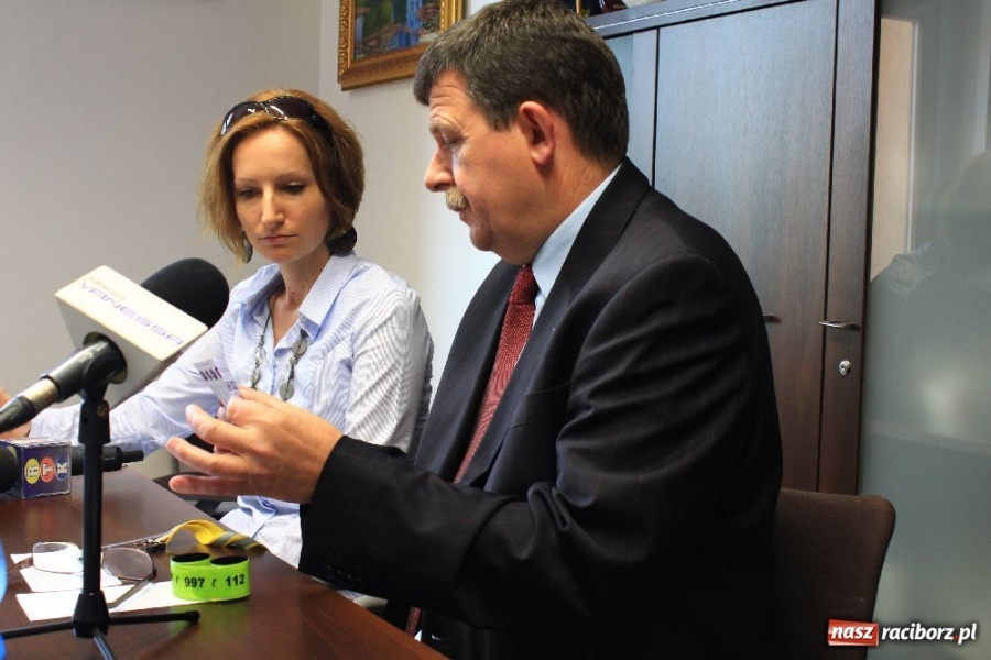 Zdjęcie w galerii na portalu naszraciborz.pl: Starosta dba o bezpieczeństwo młodych wiadomości z regionu