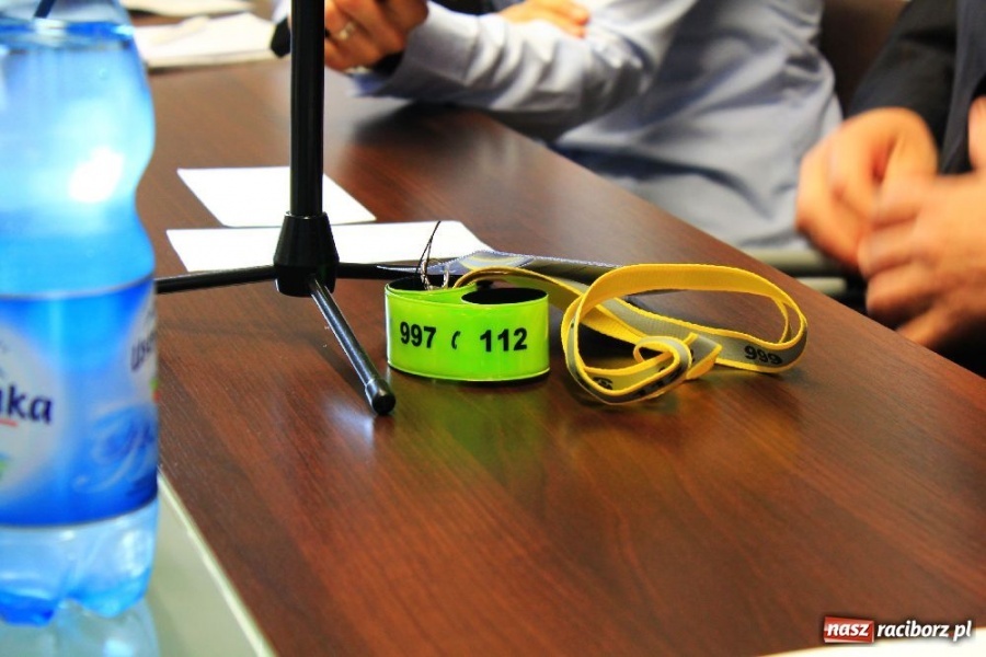 Zdjęcie w galerii na portalu naszraciborz.pl: Starosta dba o bezpieczeństwo młodych wiadomości z regionu