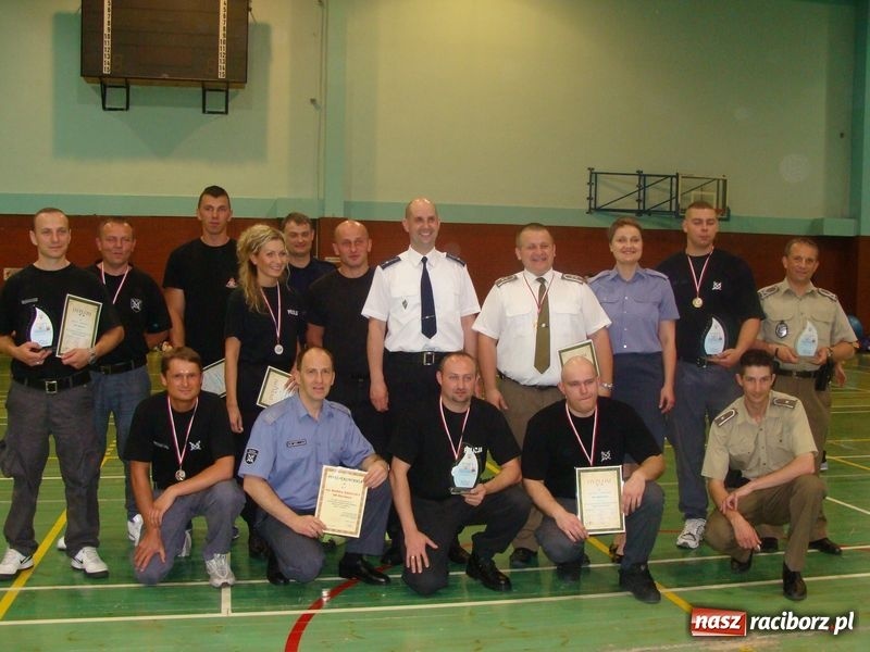 Zdjęcie w galerii na portalu naszraciborz.pl: Funkcjonariusze SW w przedszkolu wiadomości z regionu