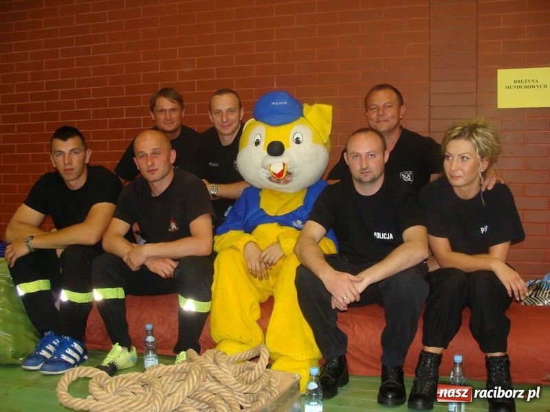 Zdjęcie w galerii na portalu naszraciborz.pl: Funkcjonariusze SW w przedszkolu wiadomości z regionu