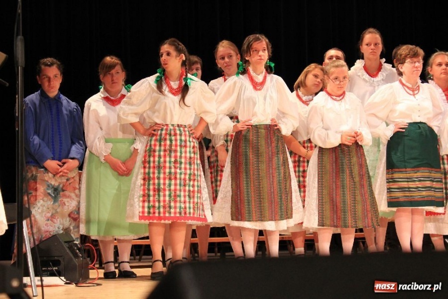 Zdjęcie w galerii na portalu naszraciborz.pl: Z biegiem Odry, XI edycja Bajtel Gali wiadomości z regionu