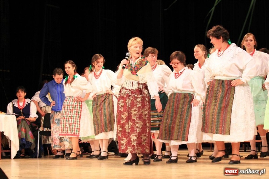 Zdjęcie w galerii na portalu naszraciborz.pl: Z biegiem Odry, XI edycja Bajtel Gali wiadomości z regionu