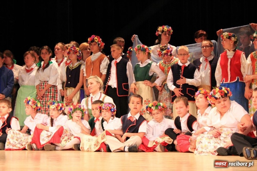 Zdjęcie w galerii na portalu naszraciborz.pl: Z biegiem Odry, XI edycja Bajtel Gali wiadomości z regionu