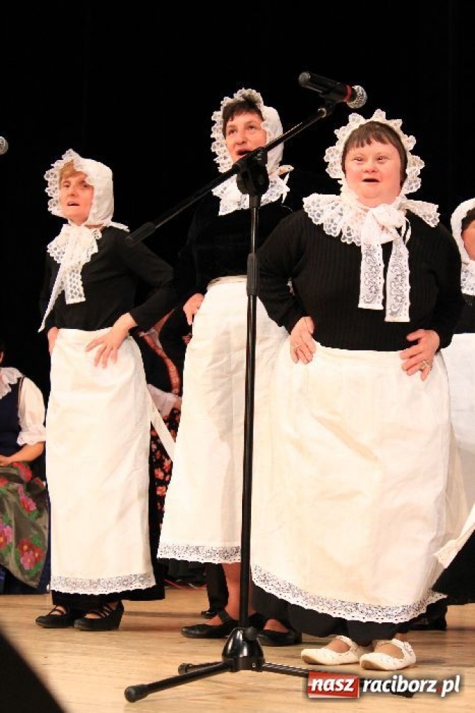 Zdjęcie w galerii na portalu naszraciborz.pl: Z biegiem Odry, XI edycja Bajtel Gali wiadomości z regionu