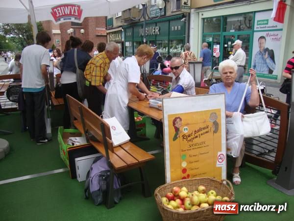 Zdjęcie w galerii na portalu naszraciborz.pl: Światowy Dzień bez Papierosa wiadomości z regionu