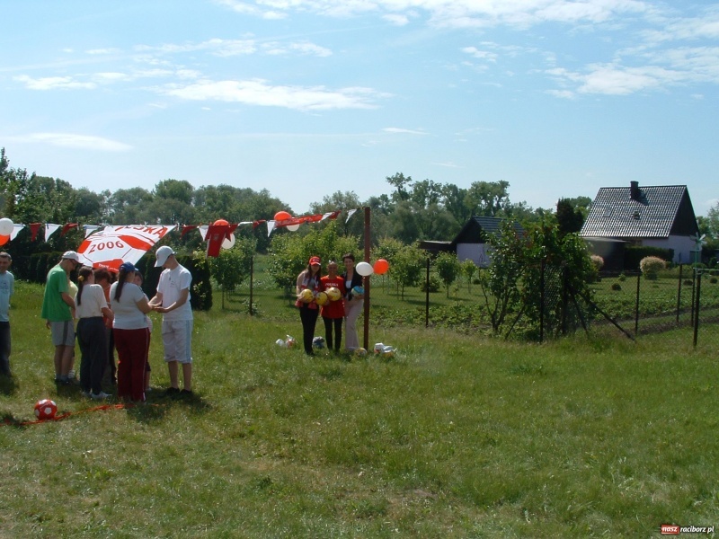 Zdjęcie w galerii na portalu naszraciborz.pl: Raciborska stacja Caritas przygotowana do Euro 2012 wiadomości z regionu