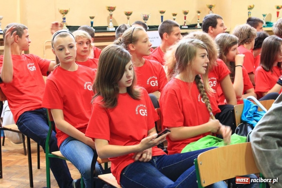 Zdjęcie w galerii na portalu naszraciborz.pl: Oficjalne otwarcie Orlika przy G 1 wiadomości z regionu