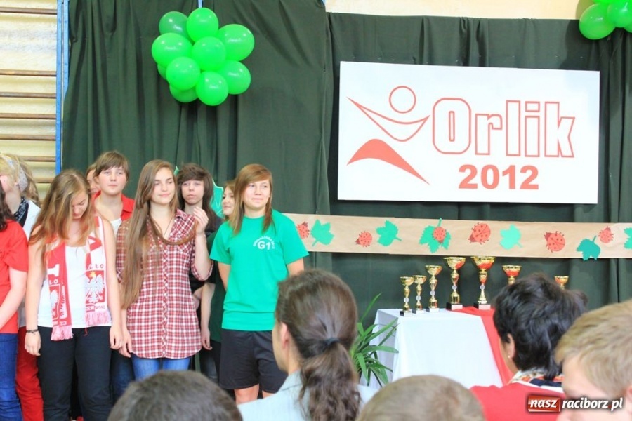 Zdjęcie w galerii na portalu naszraciborz.pl: Oficjalne otwarcie Orlika przy G 1 wiadomości z regionu
