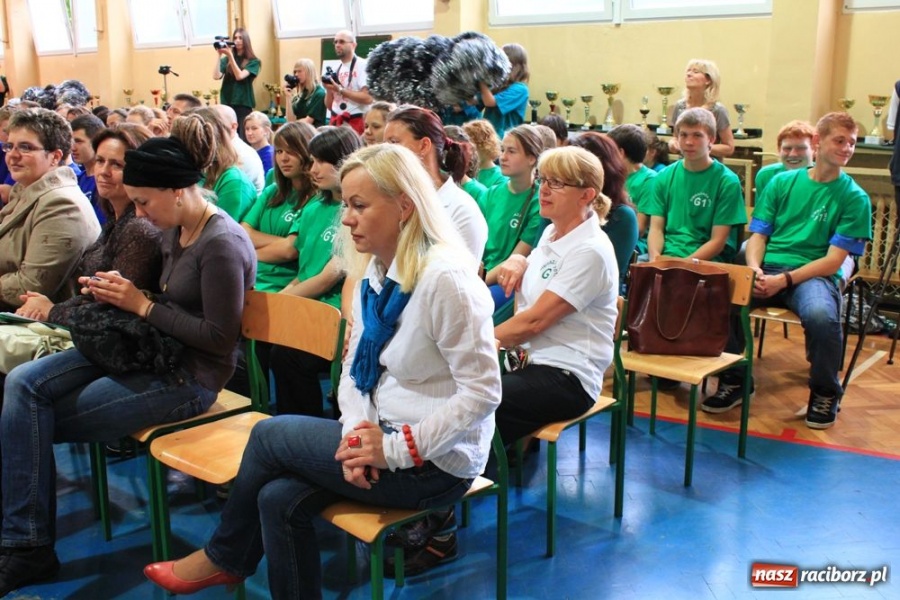 Zdjęcie w galerii na portalu naszraciborz.pl: Oficjalne otwarcie Orlika przy G 1 wiadomości z regionu