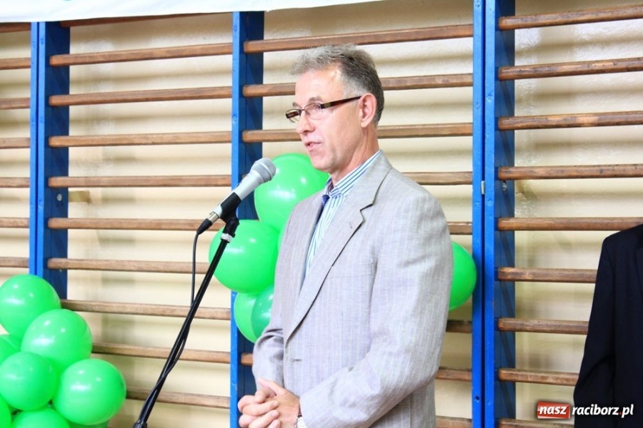 Zdjęcie w galerii na portalu naszraciborz.pl: Oficjalne otwarcie Orlika przy G 1 wiadomości z regionu