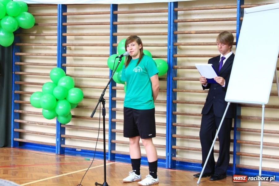 Zdjęcie w galerii na portalu naszraciborz.pl: Oficjalne otwarcie Orlika przy G 1 wiadomości z regionu