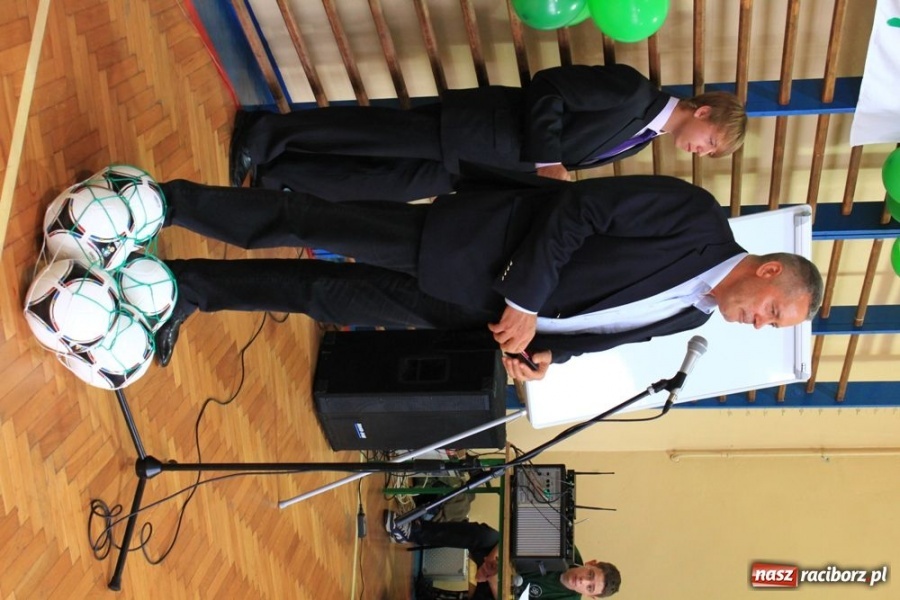 Zdjęcie w galerii na portalu naszraciborz.pl: Oficjalne otwarcie Orlika przy G 1 wiadomości z regionu