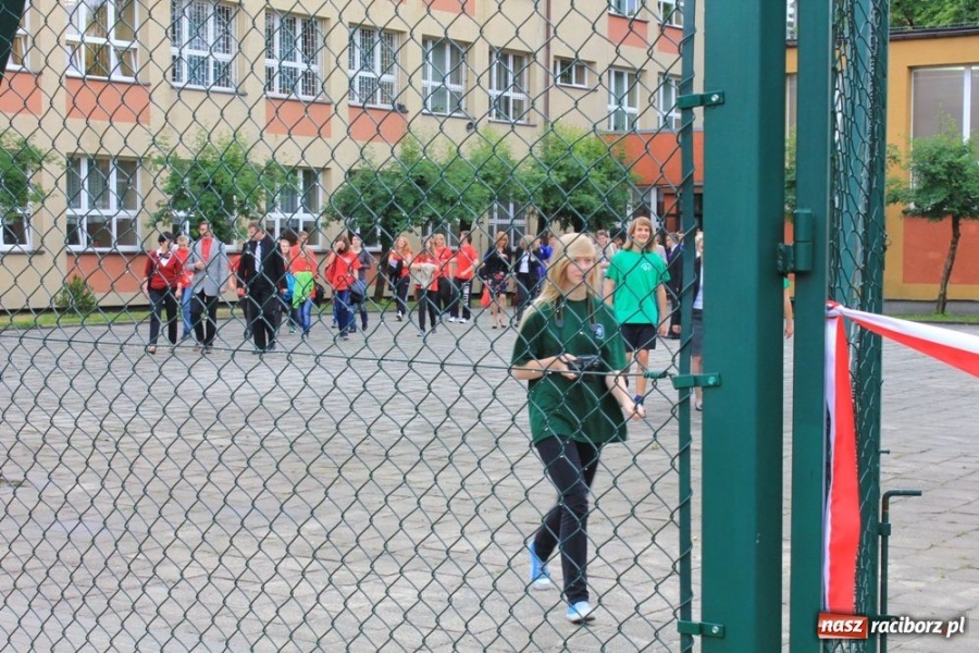 Zdjęcie w galerii na portalu naszraciborz.pl: Oficjalne otwarcie Orlika przy G 1 wiadomości z regionu