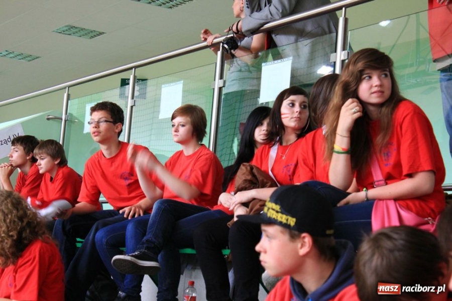 Zdjęcie w galerii na portalu naszraciborz.pl: Gimnazjaliści rywalizowali w Arenie Rafako wiadomości z regionu