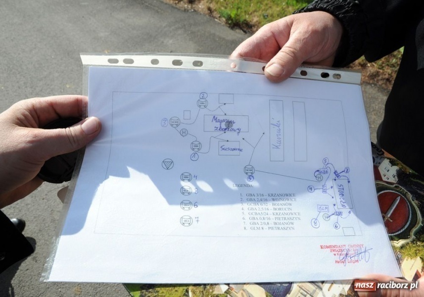 Zdjęcie w galerii na portalu naszraciborz.pl: Pożar magazynu w RSP Krzanowice wiadomości z regionu