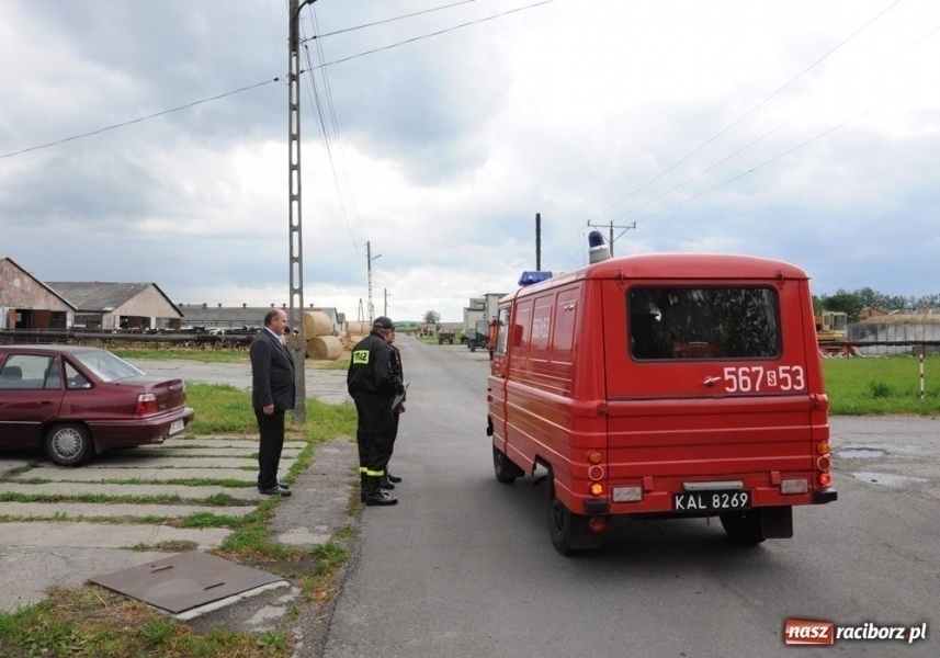 Zdjęcie w galerii na portalu naszraciborz.pl: Pożar magazynu w RSP Krzanowice wiadomości z regionu