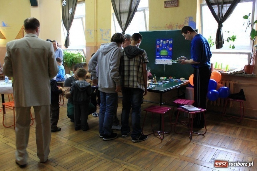 Zdjęcie w galerii na portalu naszraciborz.pl: Więźniowie spotkali się ze swoimi dziećmi wiadomości z regionu