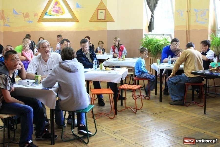 Zdjęcie w galerii na portalu naszraciborz.pl: Więźniowie spotkali się ze swoimi dziećmi wiadomości z regionu