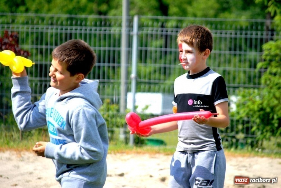 Zdjęcie w galerii na portalu naszraciborz.pl: Kopciuszek z humorem na Ocicach wiadomości z regionu