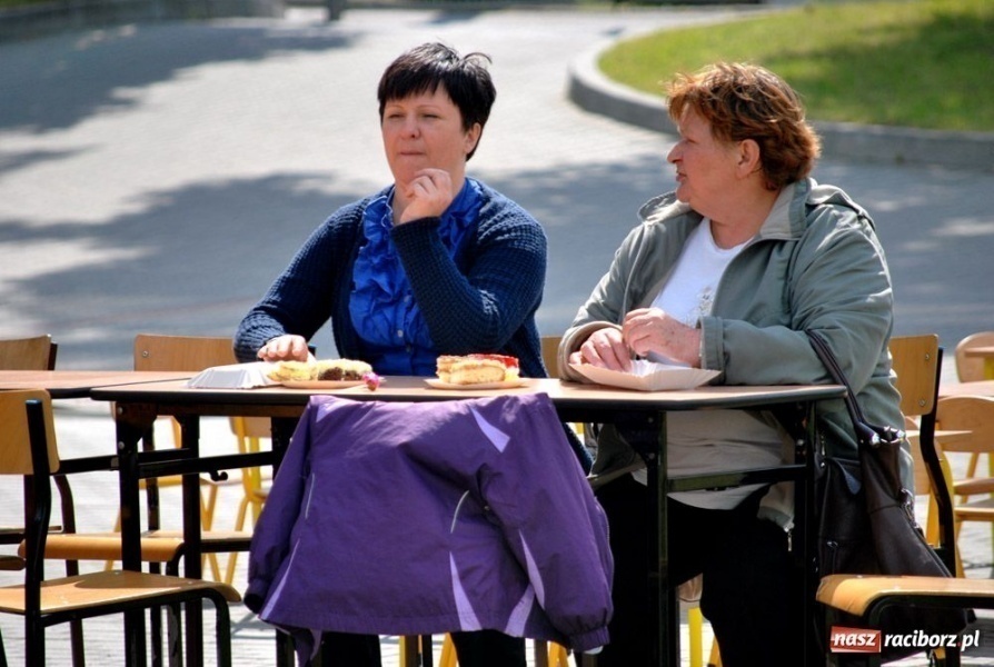Zdjęcie w galerii na portalu naszraciborz.pl: Kopciuszek z humorem na Ocicach wiadomości z regionu