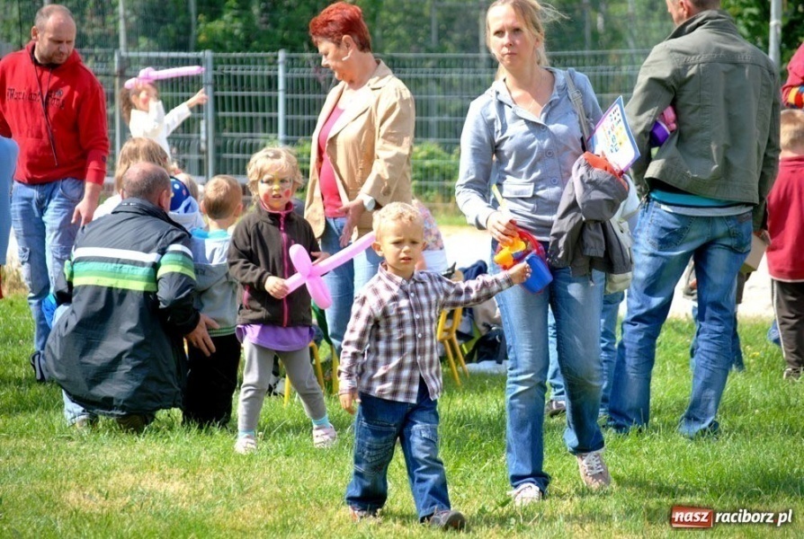 Zdjęcie w galerii na portalu naszraciborz.pl: Kopciuszek z humorem na Ocicach wiadomości z regionu