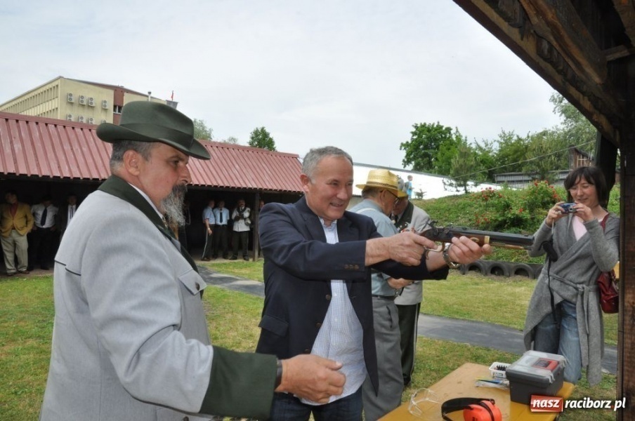 Zdjęcie w galerii na portalu naszraciborz.pl: Mamy nowego króla. Wójt najcelniej wiadomości z regionu