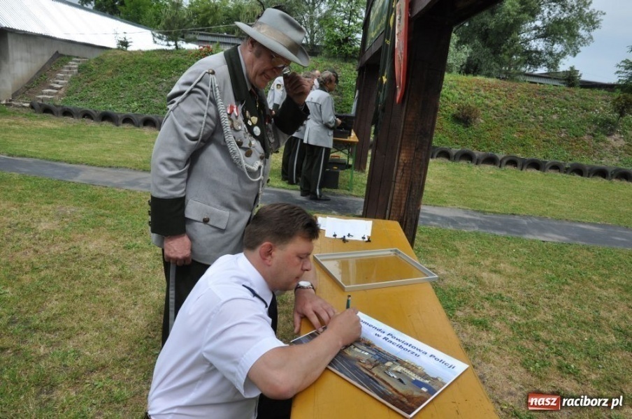 Zdjęcie w galerii na portalu naszraciborz.pl: Mamy nowego króla. Wójt najcelniej wiadomości z regionu