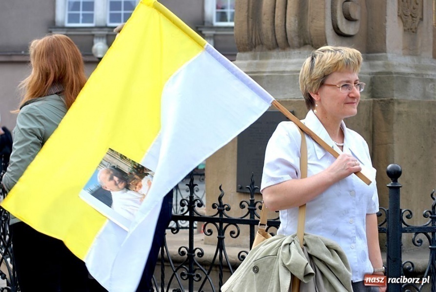 Zdjęcie w galerii na portalu naszraciborz.pl: Raciborski Marsz dla Życia i Rodziny wiadomości z regionu