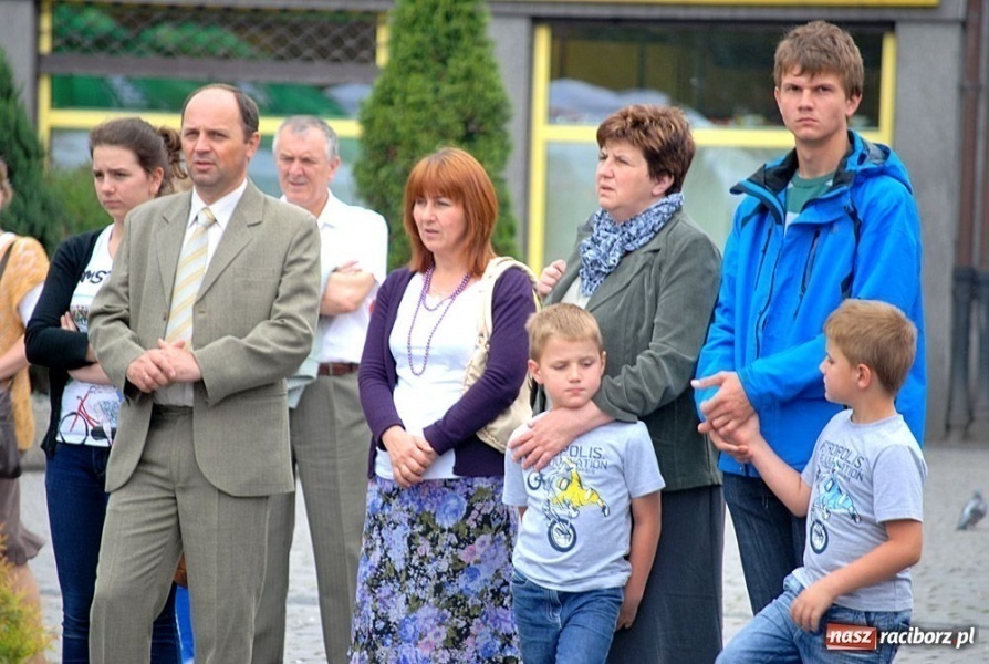 Zdjęcie w galerii na portalu naszraciborz.pl: Raciborski Marsz dla Życia i Rodziny wiadomości z regionu