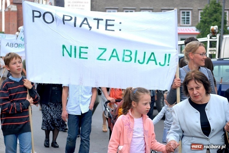 Zdjęcie w galerii na portalu naszraciborz.pl: Raciborski Marsz dla Życia i Rodziny wiadomości z regionu