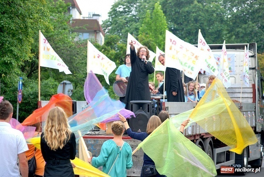 Zdjęcie w galerii na portalu naszraciborz.pl: Raciborski Marsz dla Życia i Rodziny wiadomości z regionu