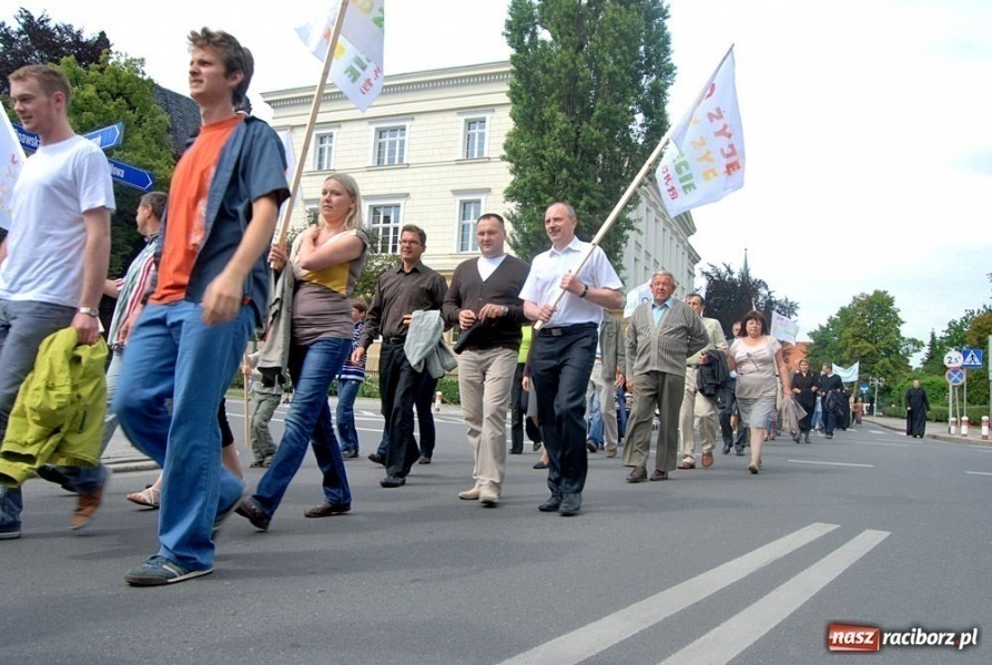 Zdjęcie w galerii na portalu naszraciborz.pl: Raciborski Marsz dla Życia i Rodziny wiadomości z regionu